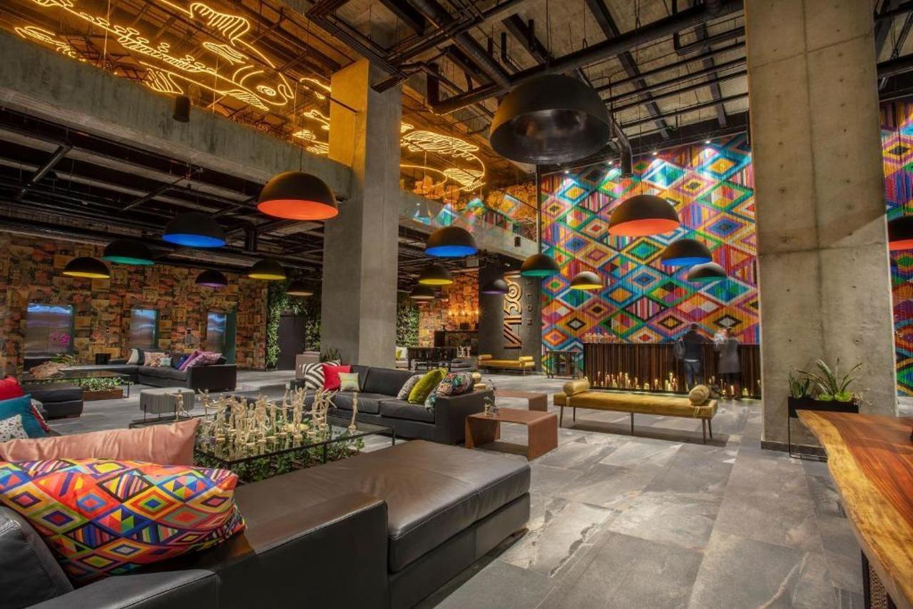 Hotel V1501 Pasto Dış mekan fotoğraf Interior of the Starbucks Reserve Roastery in Milan, Italy