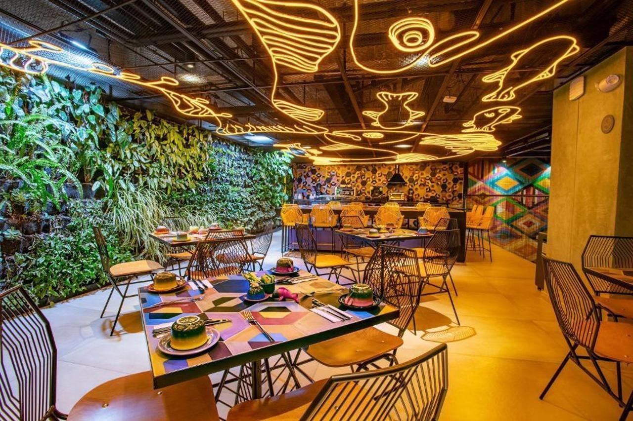 Hotel V1501 Pasto Dış mekan fotoğraf Interior of the restaurant in 2018